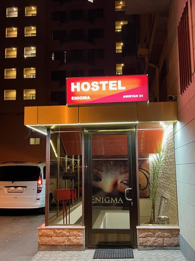 Enigma Hostel 耶烈万 外观 照片