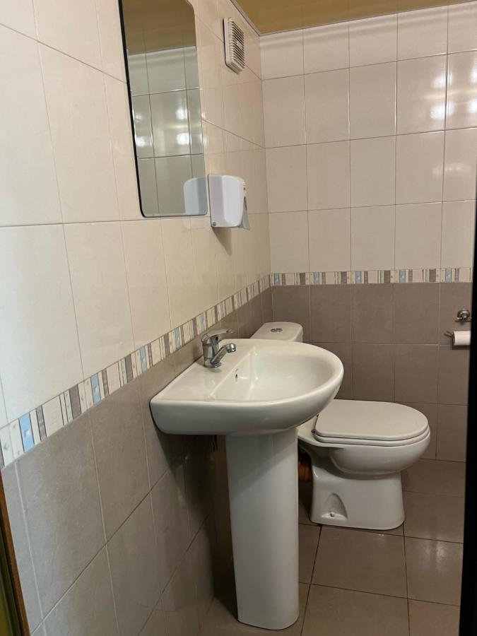 Enigma Hostel 耶烈万 外观 照片