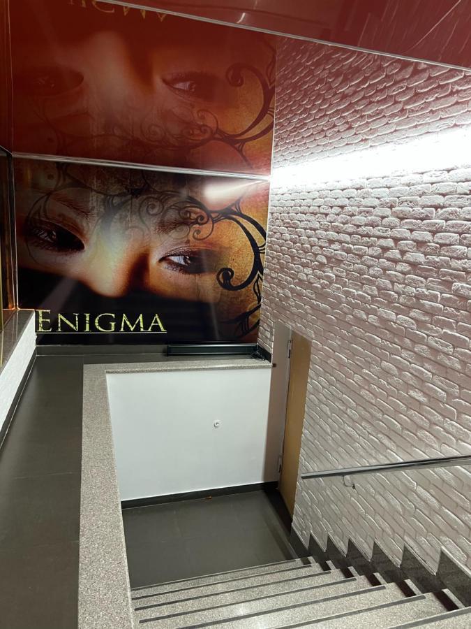 Enigma Hostel 耶烈万 外观 照片